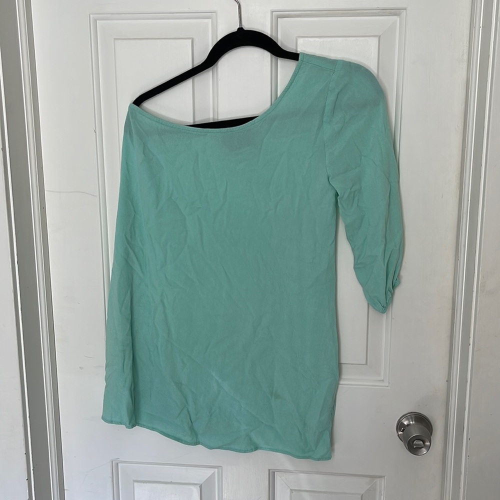Nasty gal off shoulder dress size small in mint